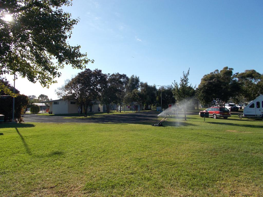 Junee Tourist Park Exterior photo