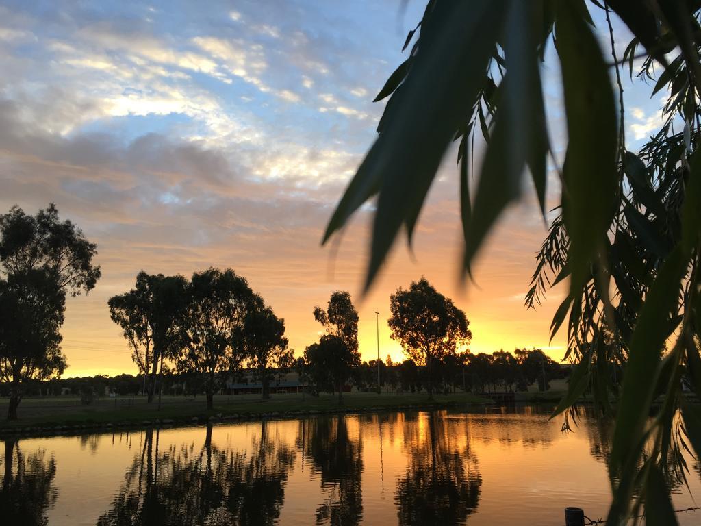 Junee Tourist Park Exterior photo