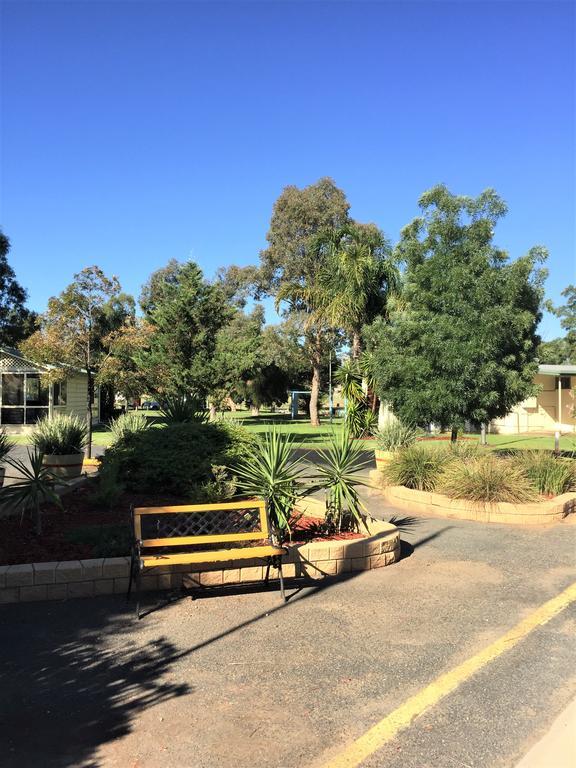 Junee Tourist Park Exterior photo