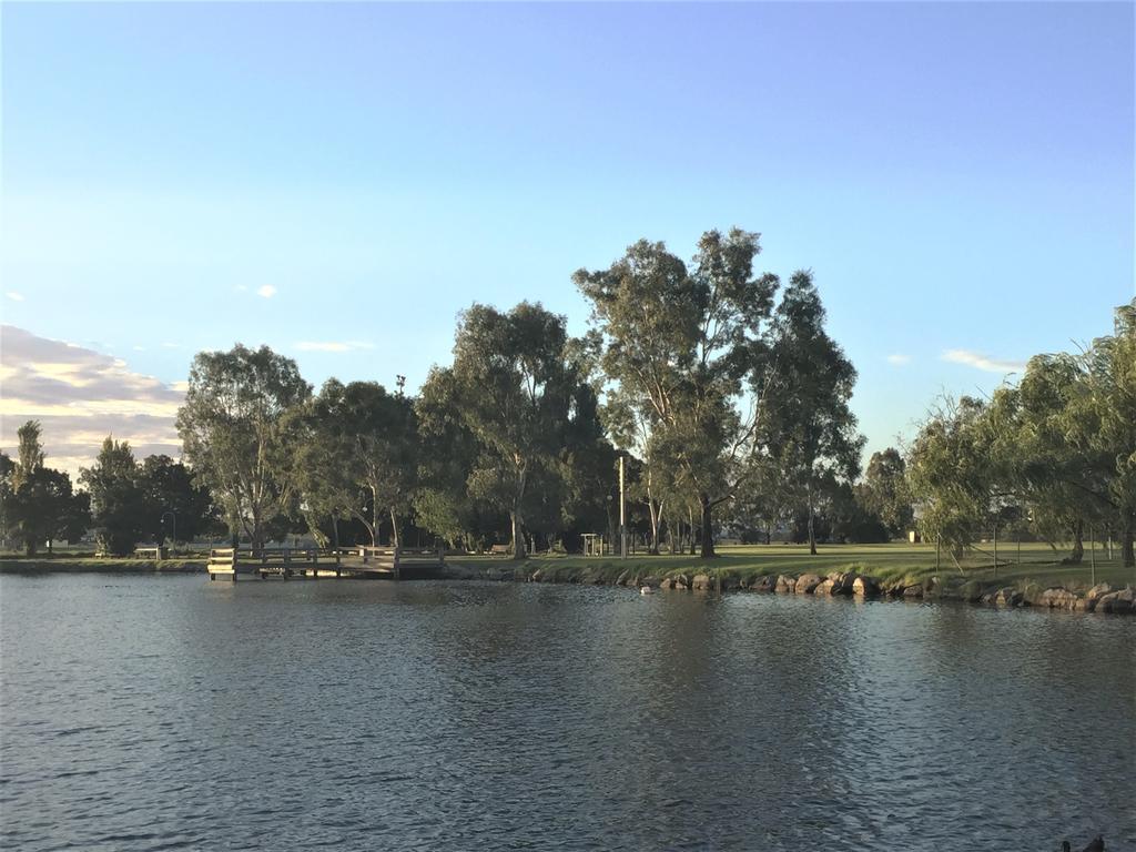 Junee Tourist Park Exterior photo